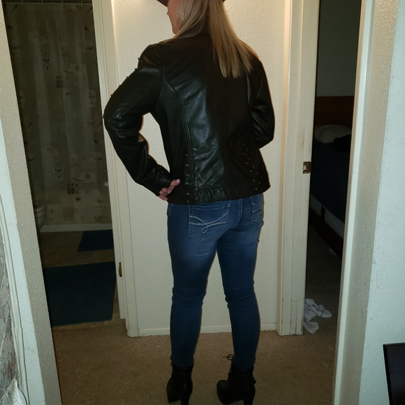 NWT Guess leather jacket - Picture 3 of 7
